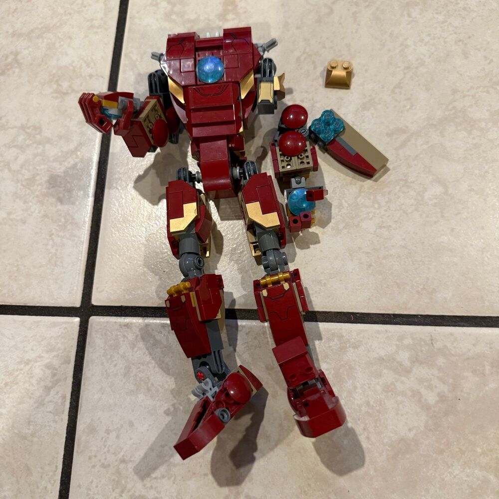 LEGO Marvel: Iron Man Figure parts